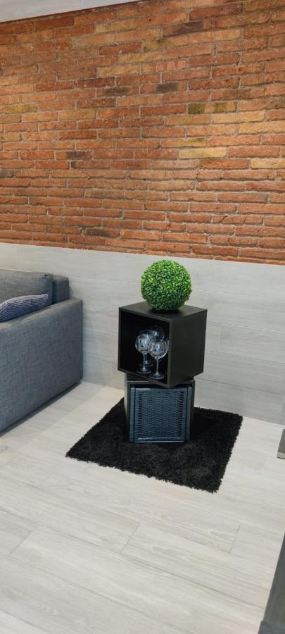 דירות הוספיטלט דה יוברגאט Barcelona,Apartamento Con Terraza מראה חיצוני תמונה