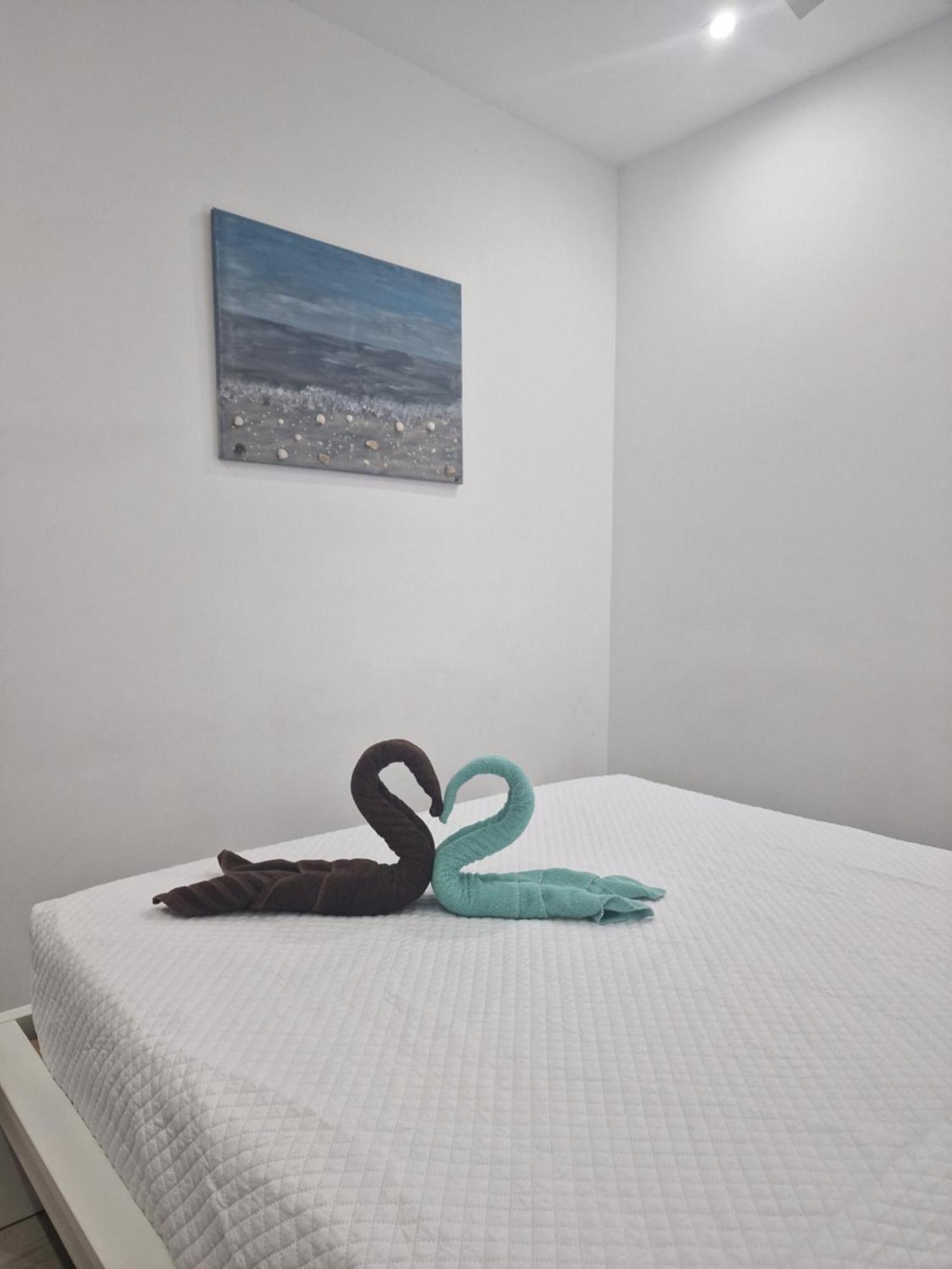 דירות הוספיטלט דה יוברגאט Barcelona,Apartamento Con Terraza מראה חיצוני תמונה